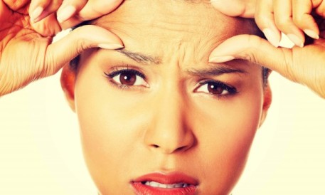 get-rid-of-forehead-wrinkles-1427727758-600x360
